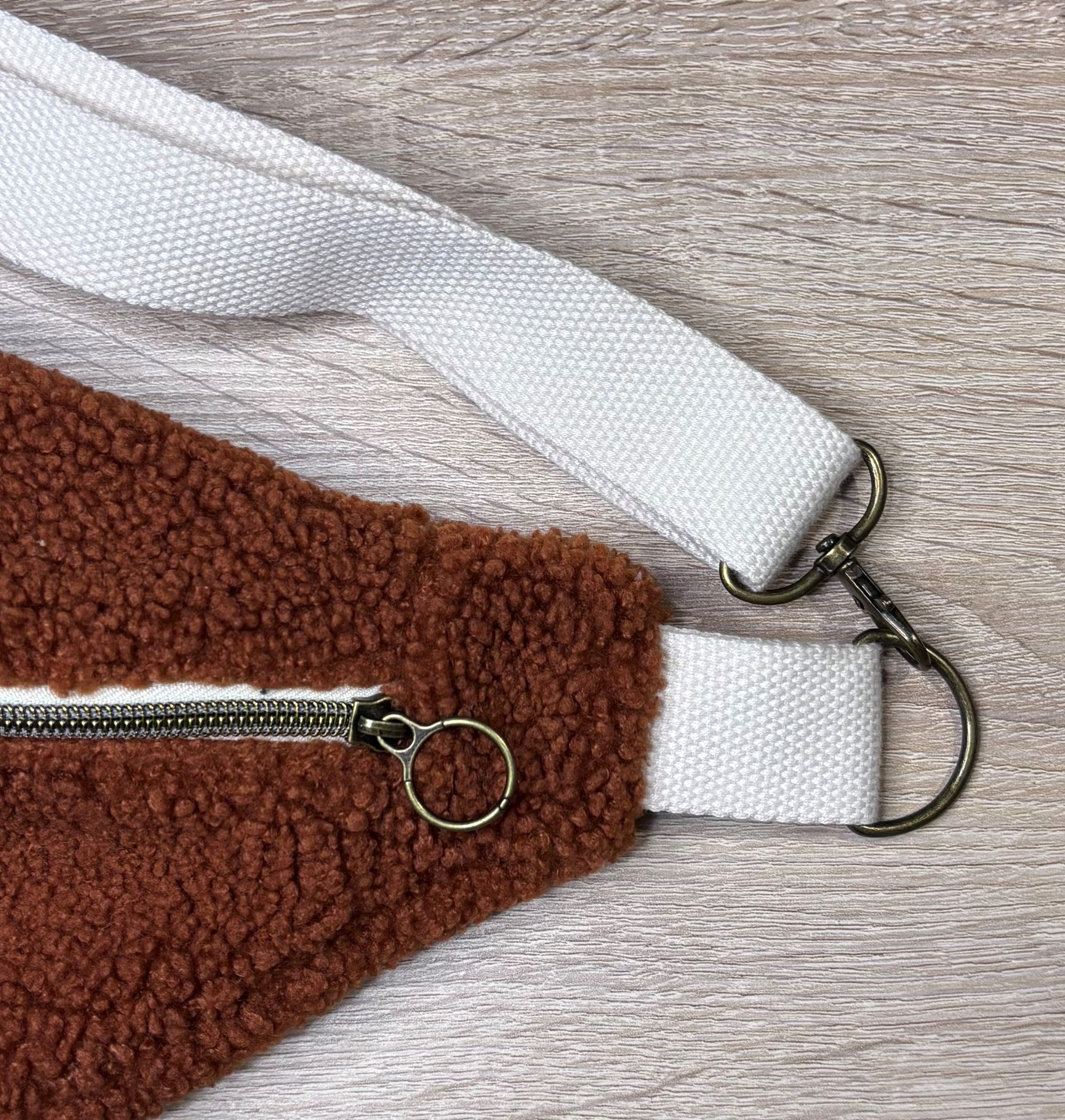 Sac banane bouclettes rouille