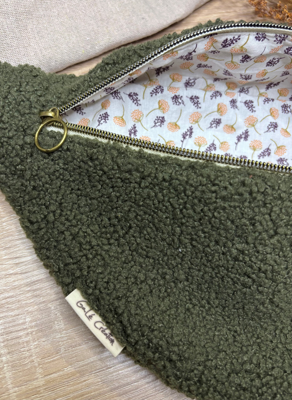 Sac banane bouclettes kaki