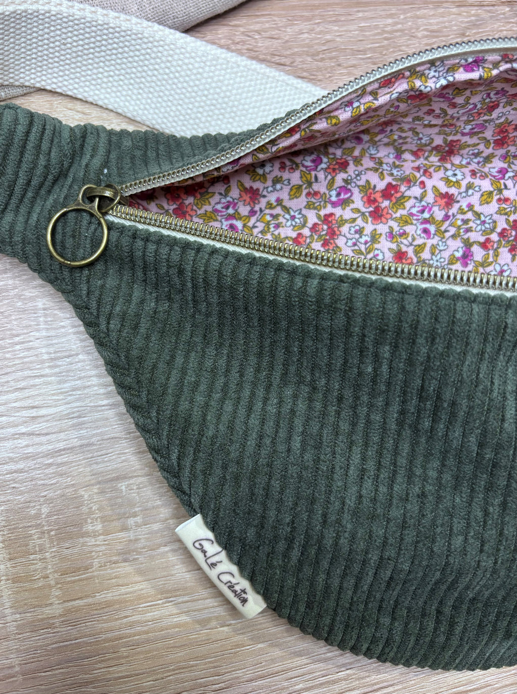 Sac banane velours côtelé kaki