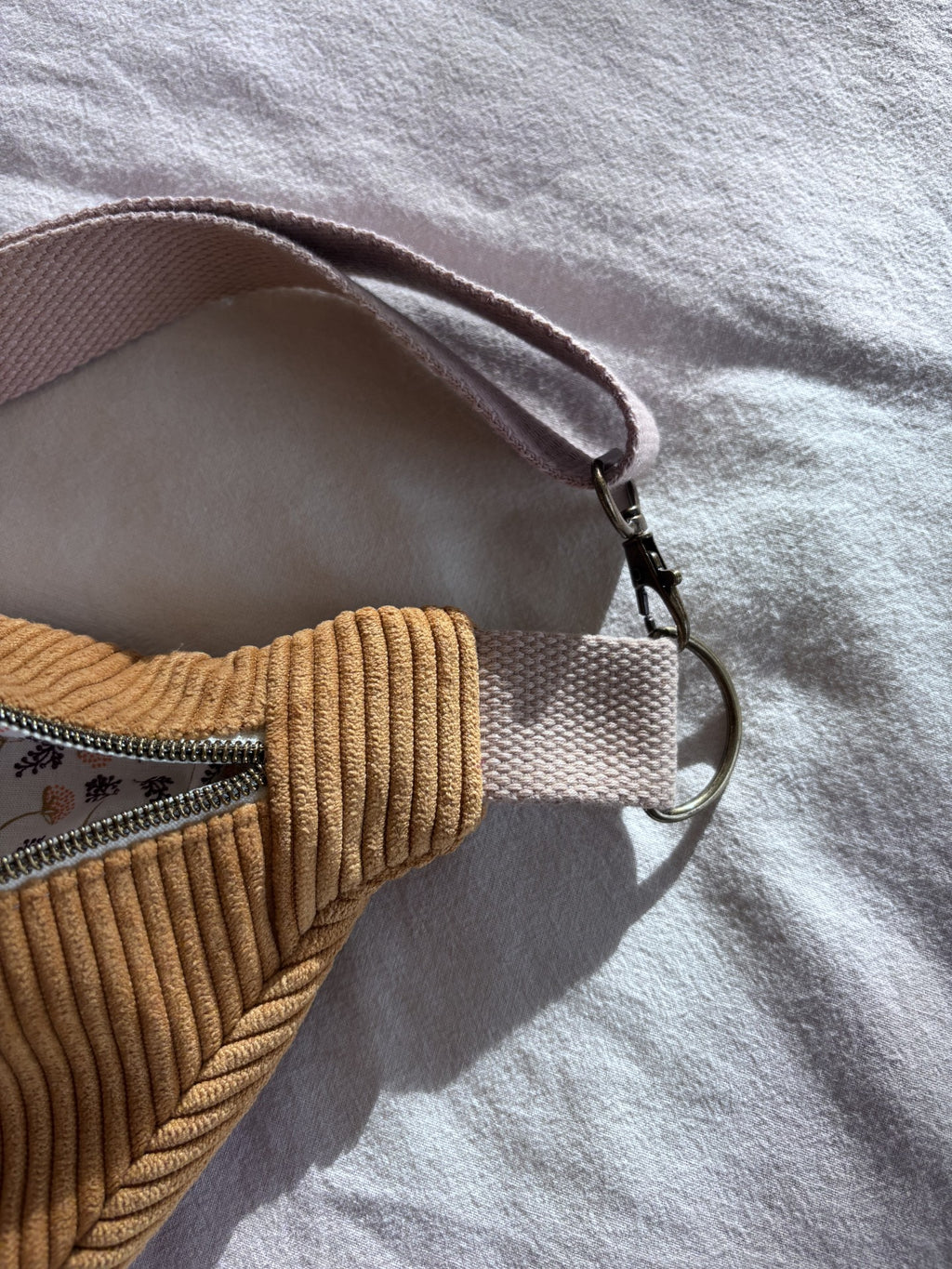 Sac banane velours moutarde + POCHE