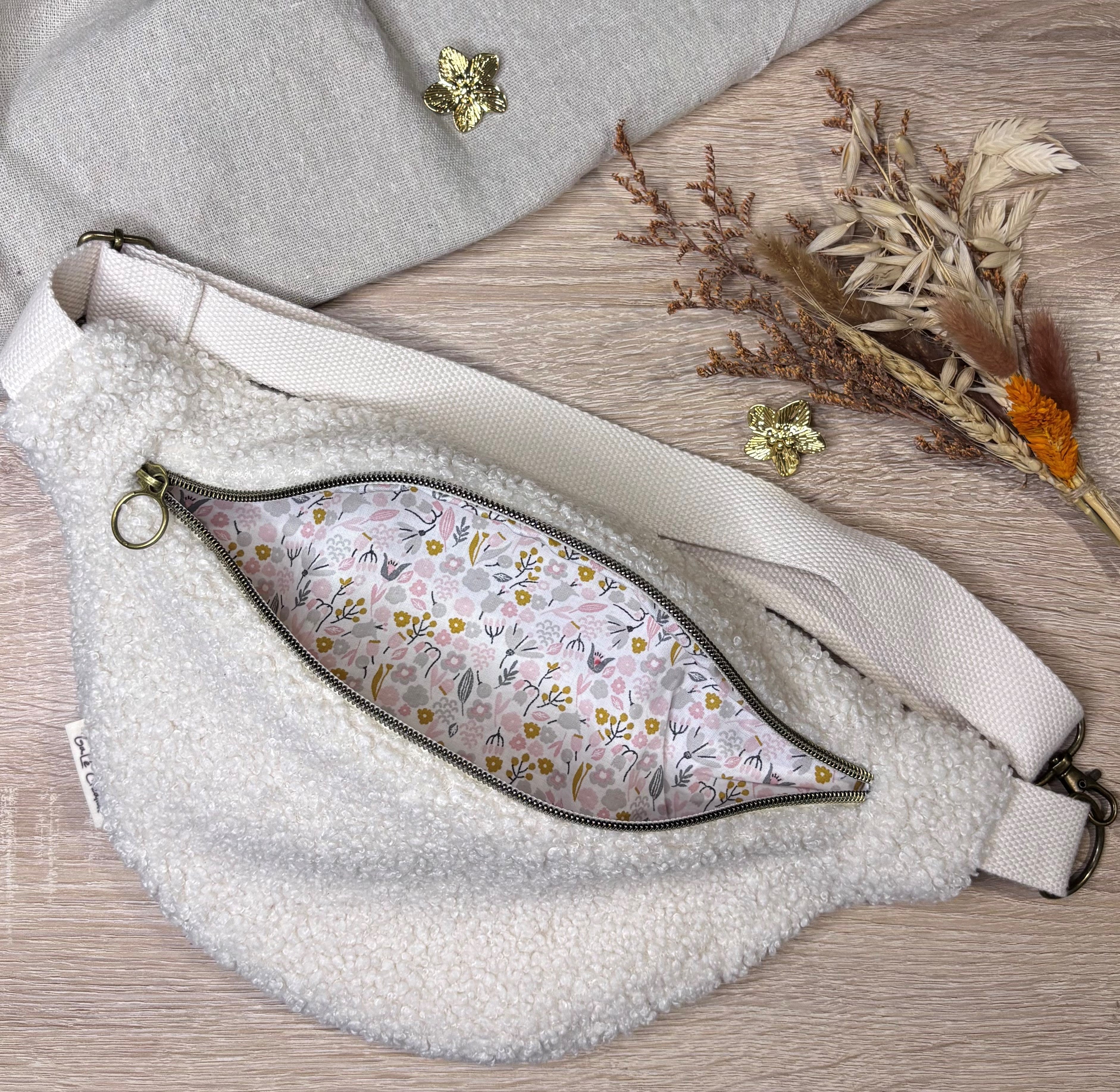 Sac banane bouclettes écru