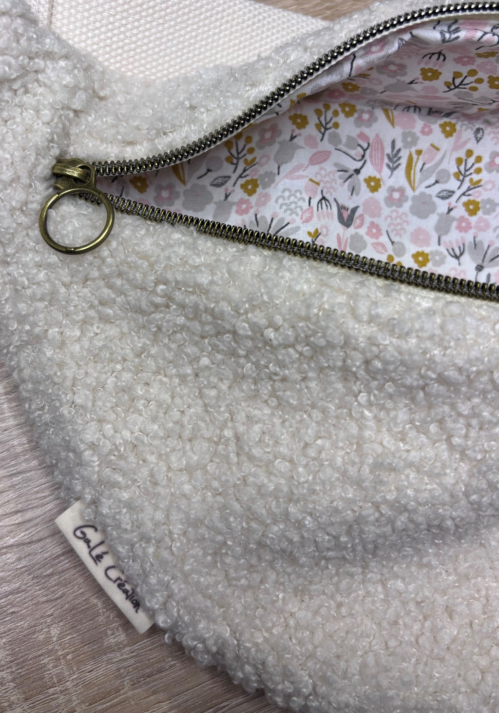 Sac banane bouclettes écru