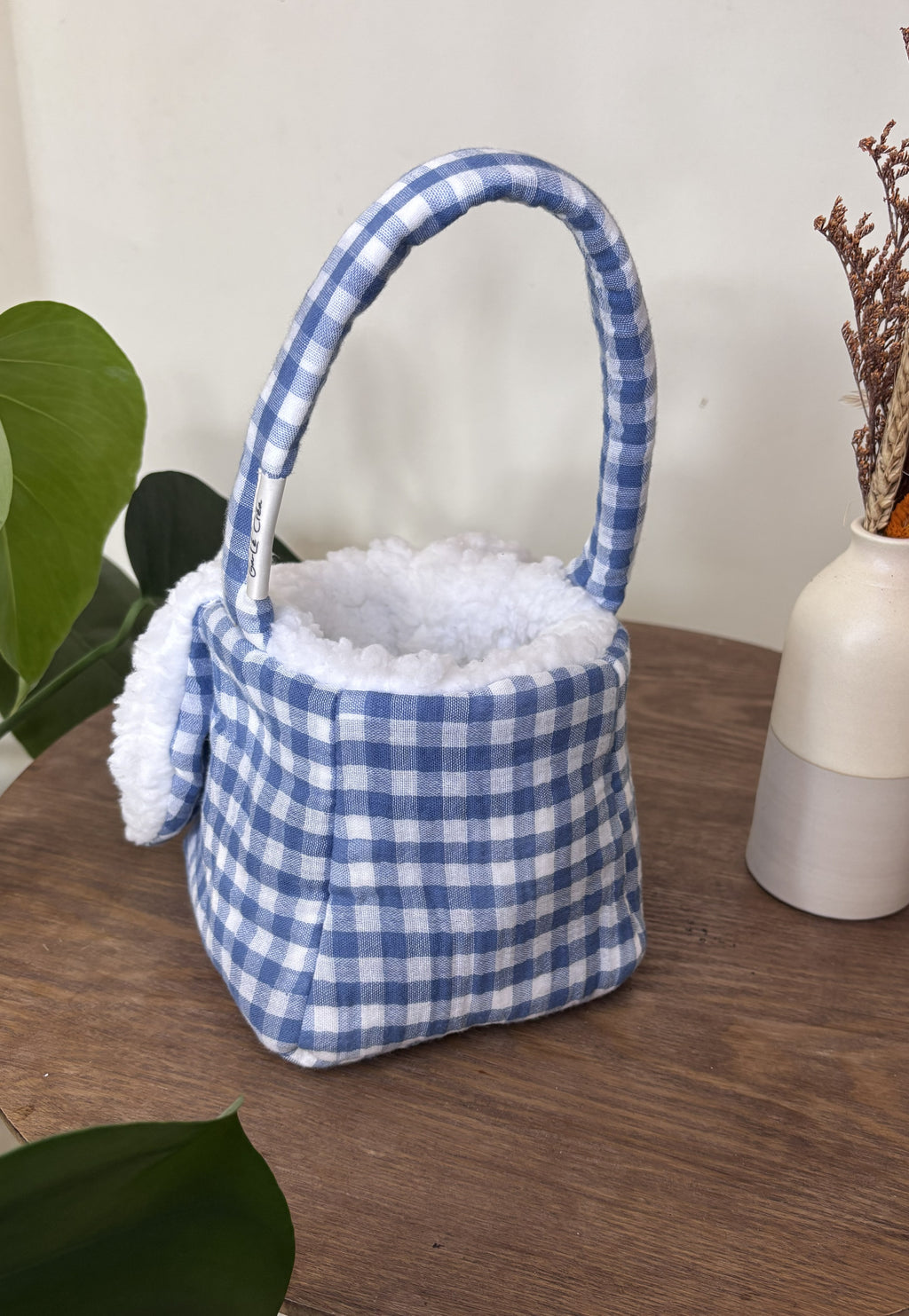 Panier lapin bleu