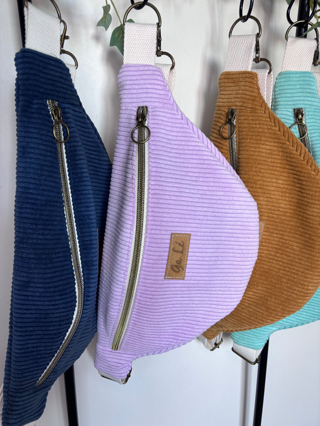 Sac banane velours sangle écrue