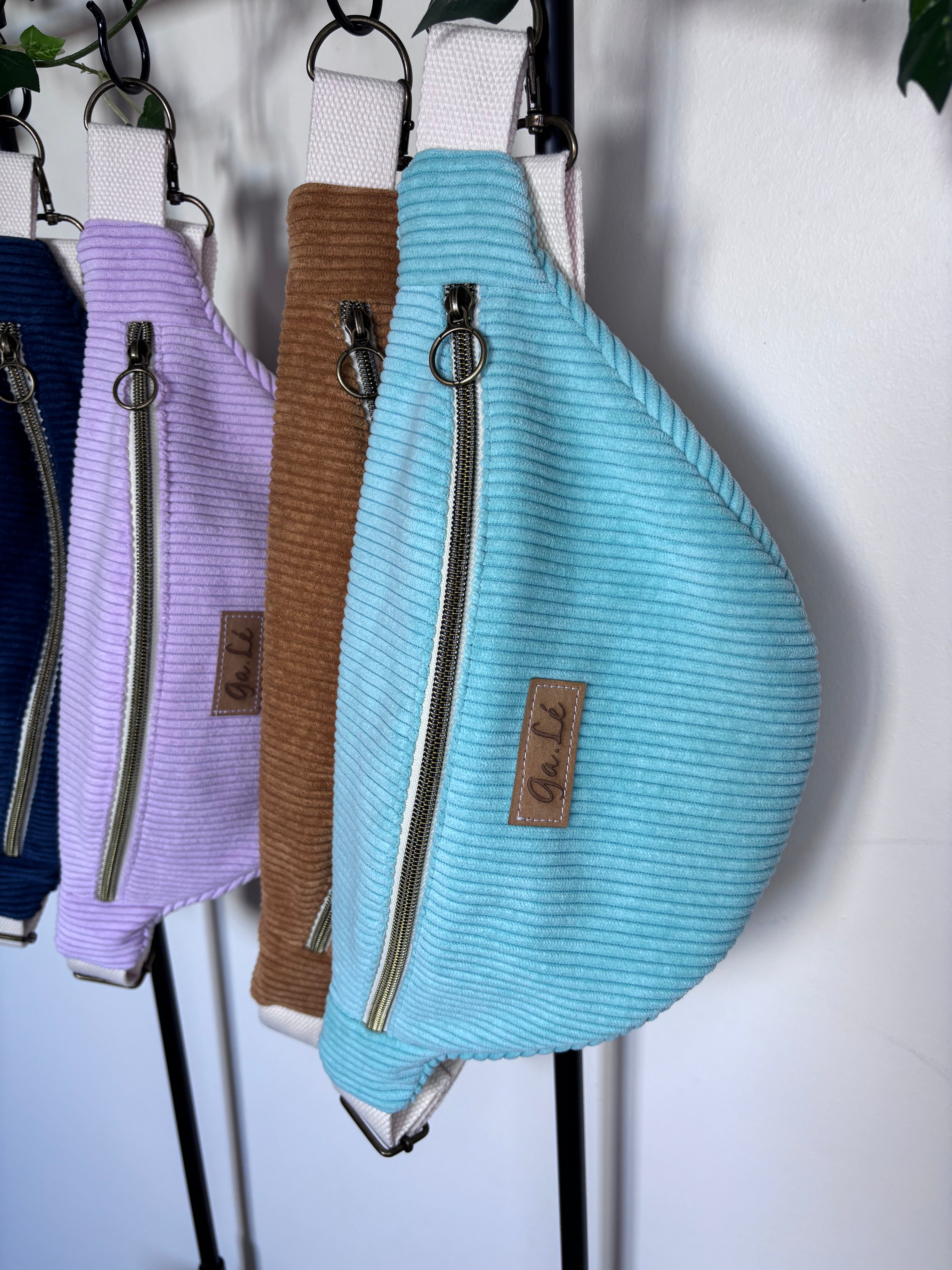 Sac banane velours sangle écrue