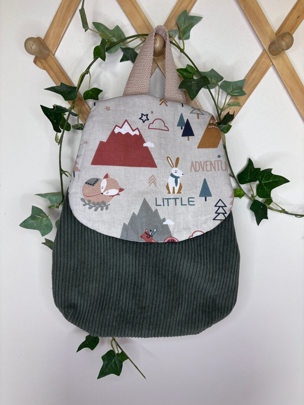 Sac à dos kaki renard et tipi