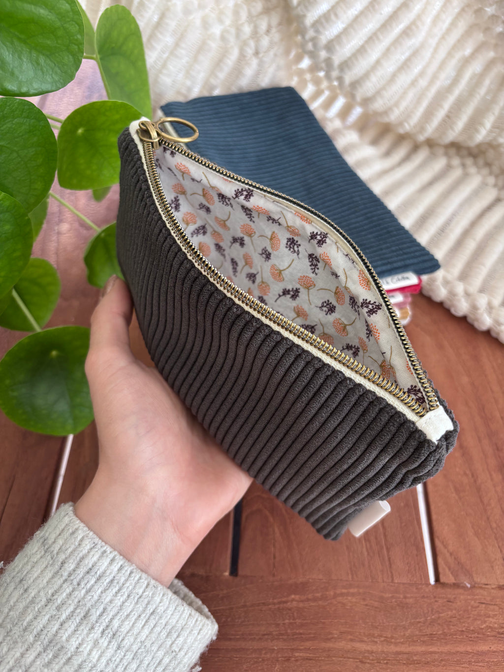 Pochette plate velours côtelé