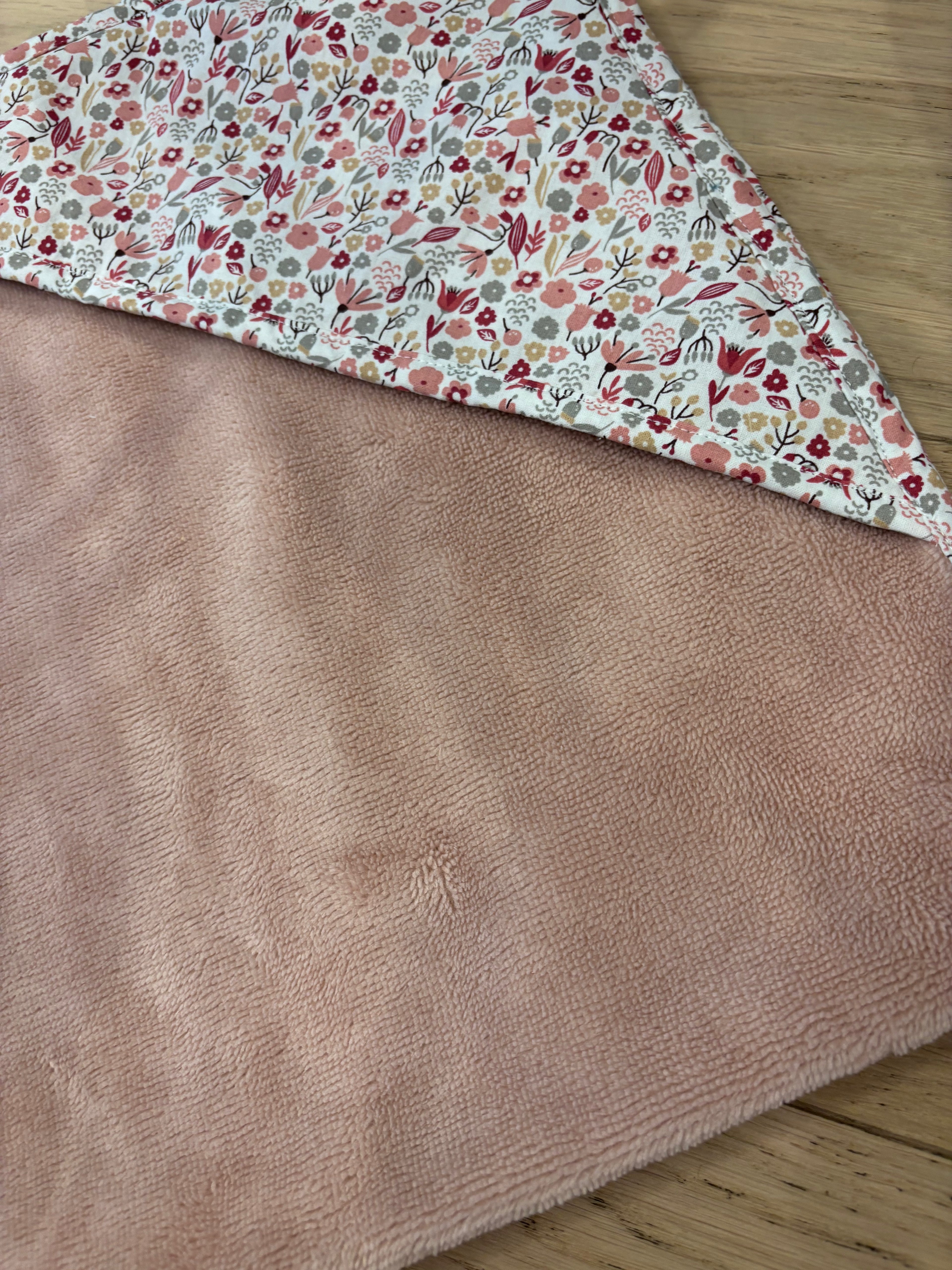 Cape de bain rose clair/fleurettes