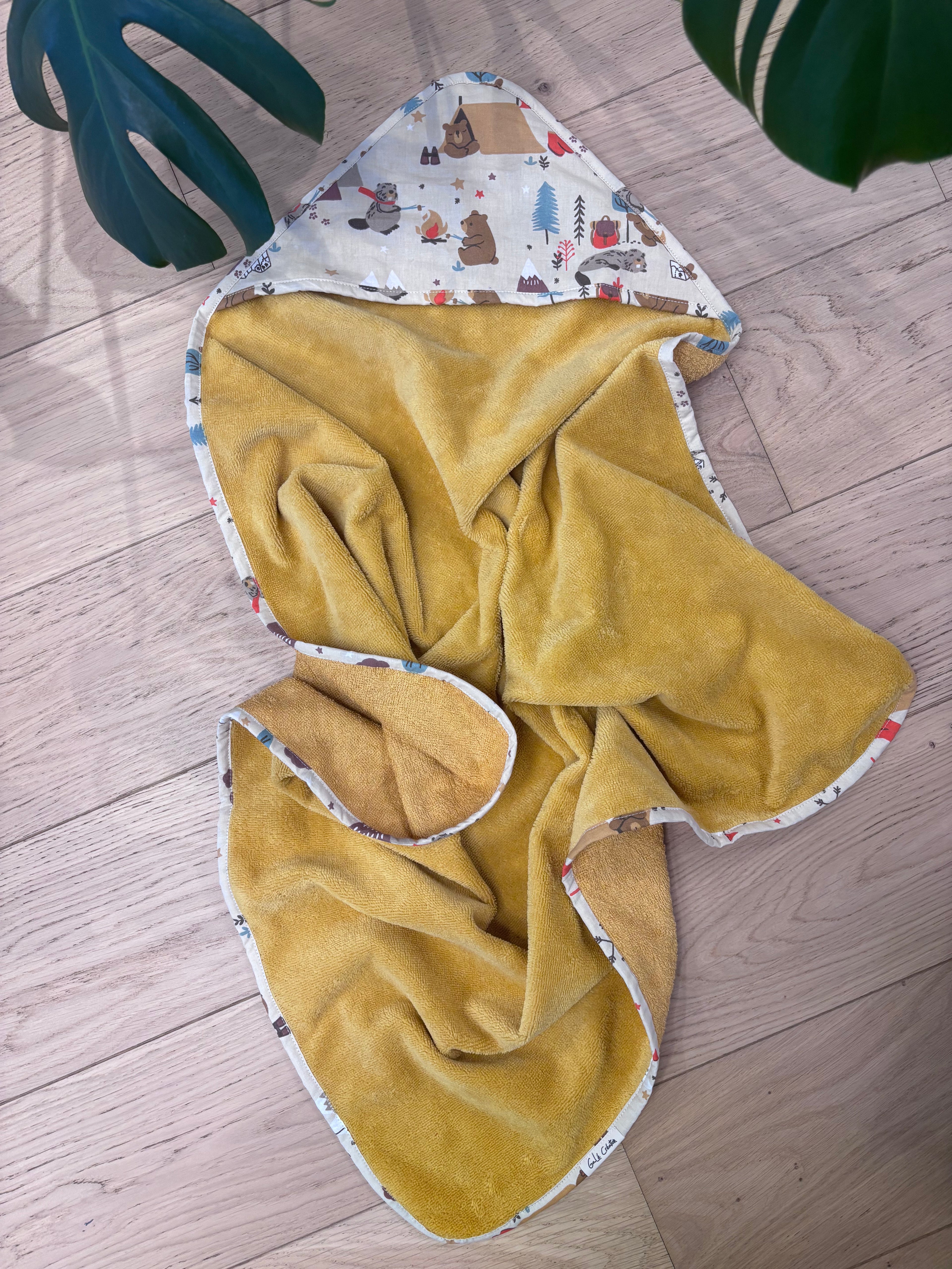 Cape de bain jaune/ourson camp