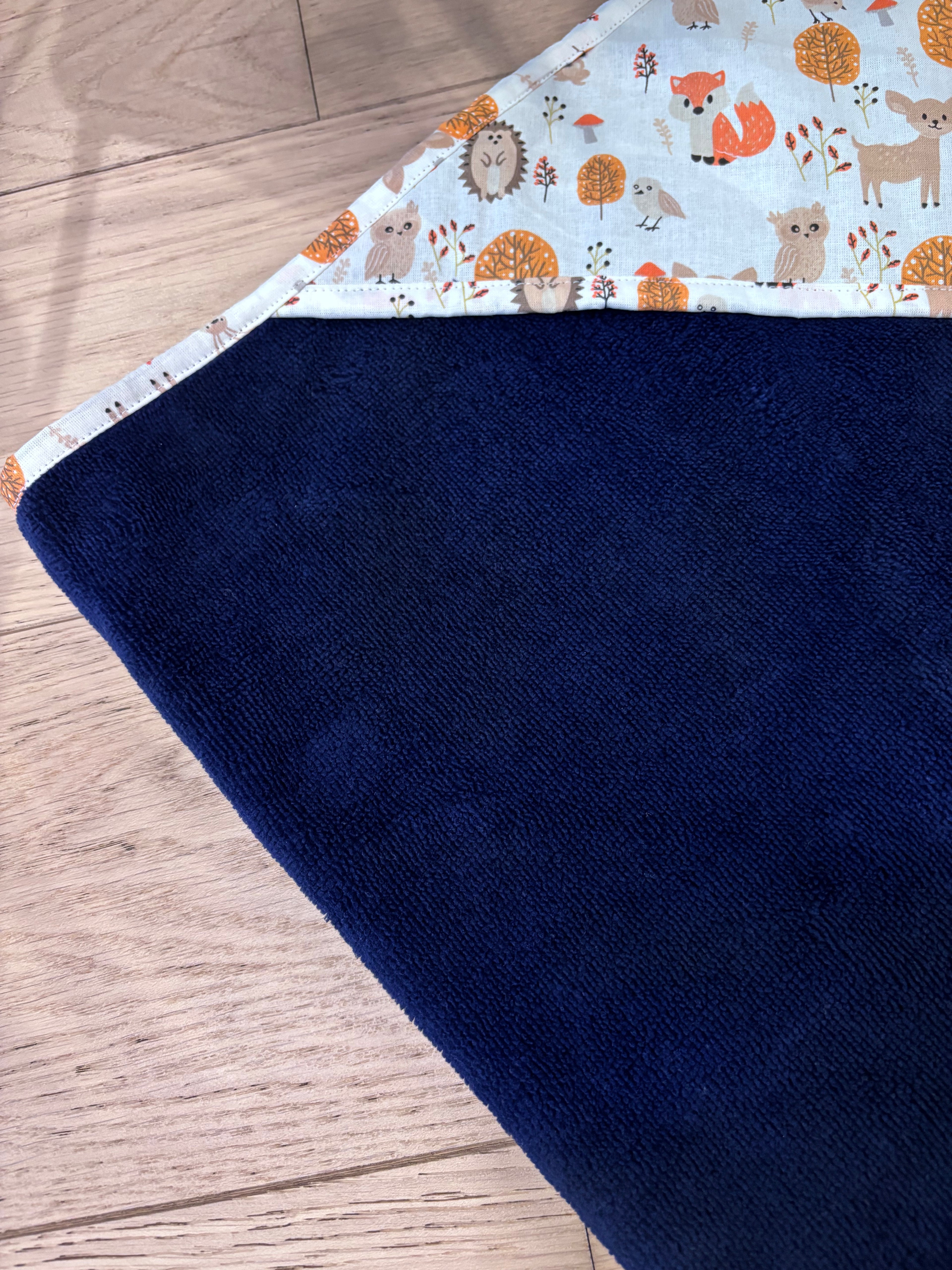 Cape de bain bleu marine/renard