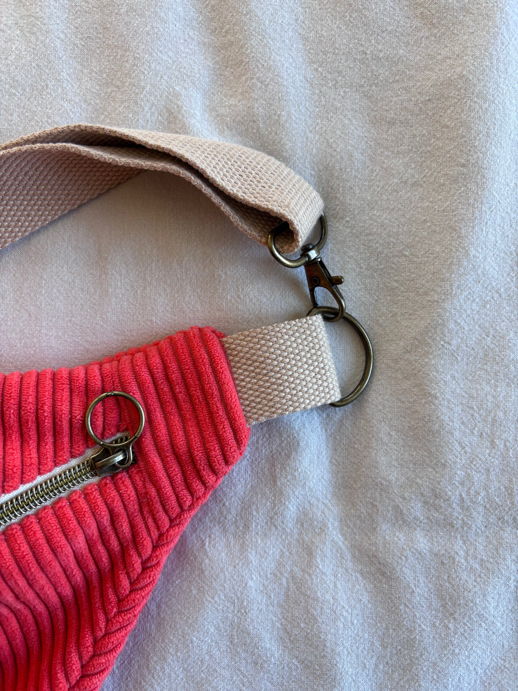 Sac banane velours orange fluo