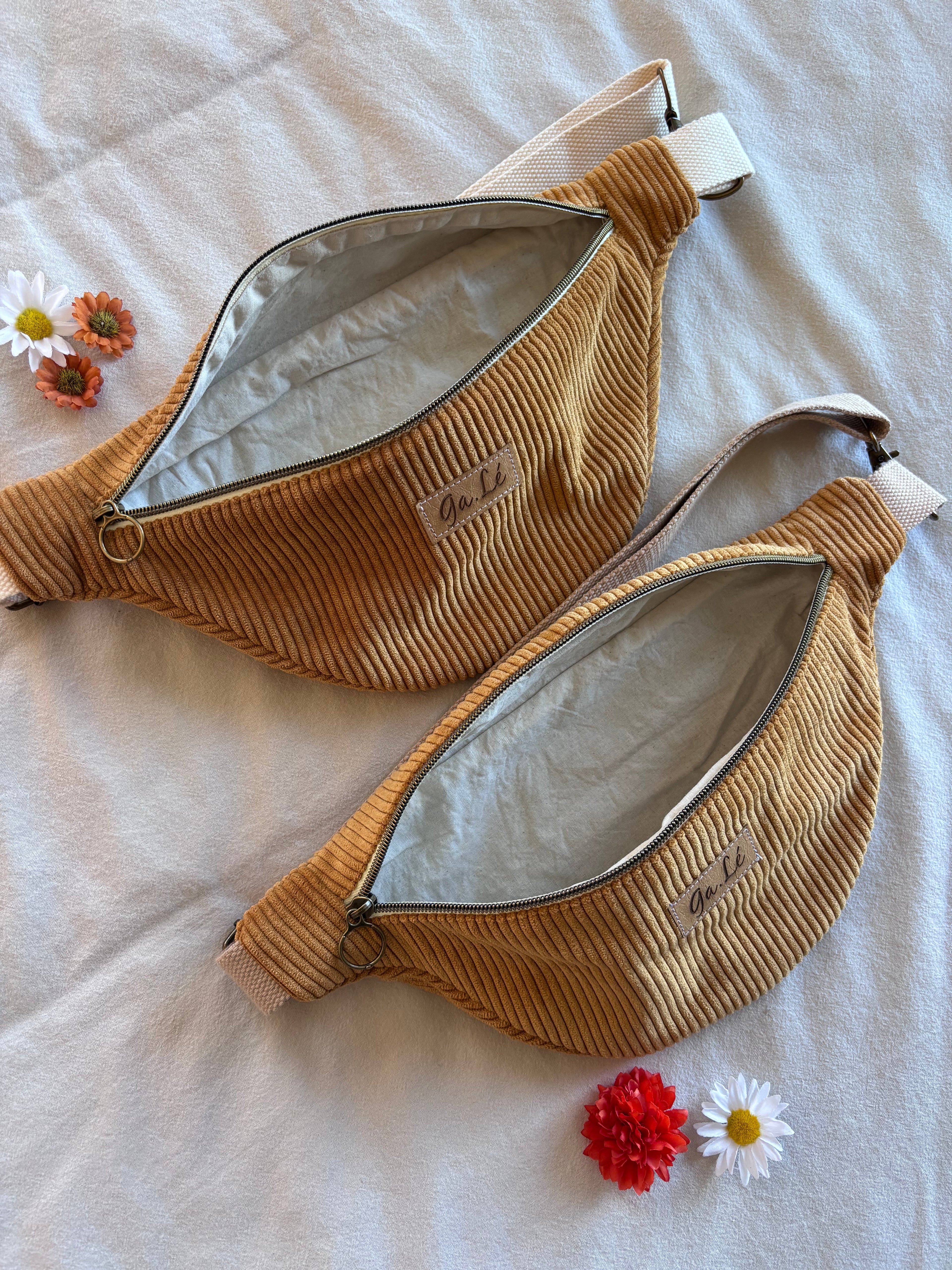 Sac banane velours moutarde