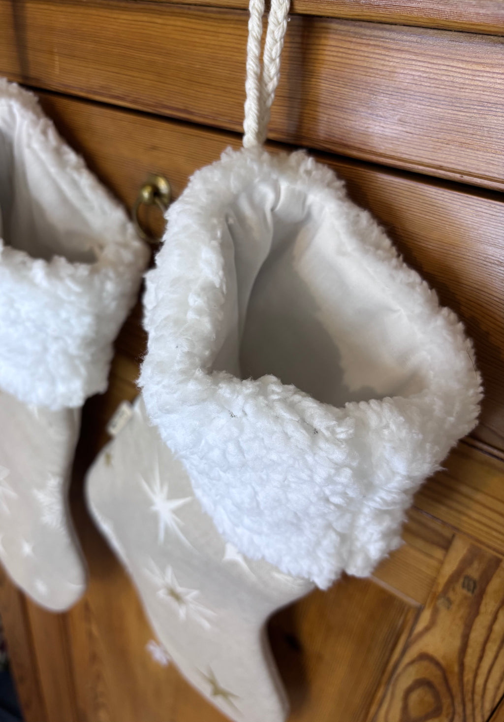 Chaussette de Noël étoiles dorées