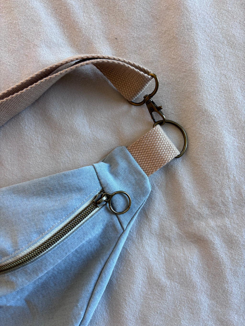 Sac banane jean bleu clair